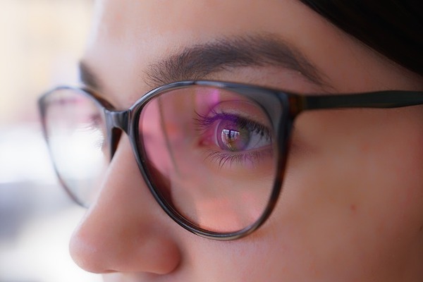 Communication-of-opticians