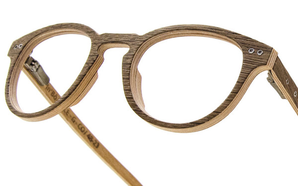 maintenance-glasses-wood
