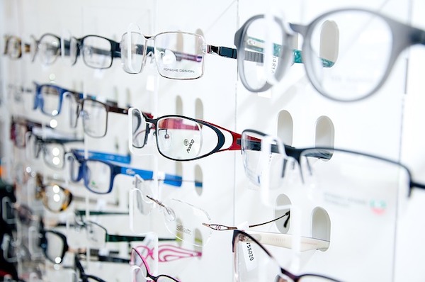 glasses display
