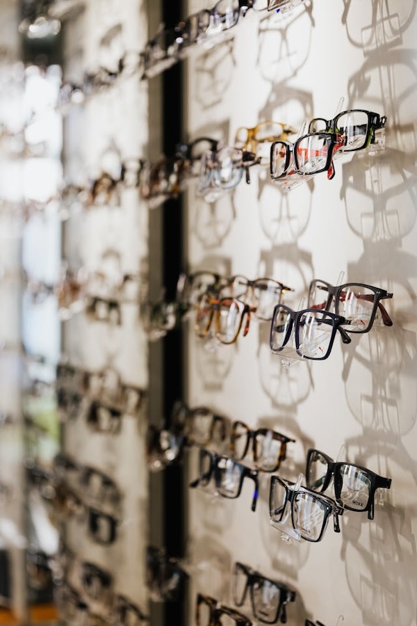 wall-of-opticians-glasses